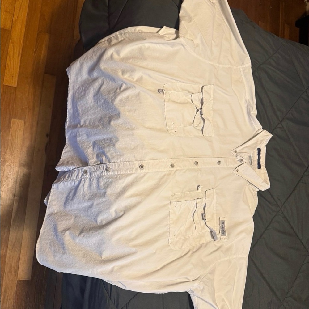 Men's Columbia Sportswear fishing shirt